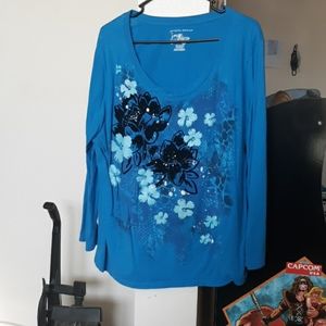 Blue long sleeve shirt